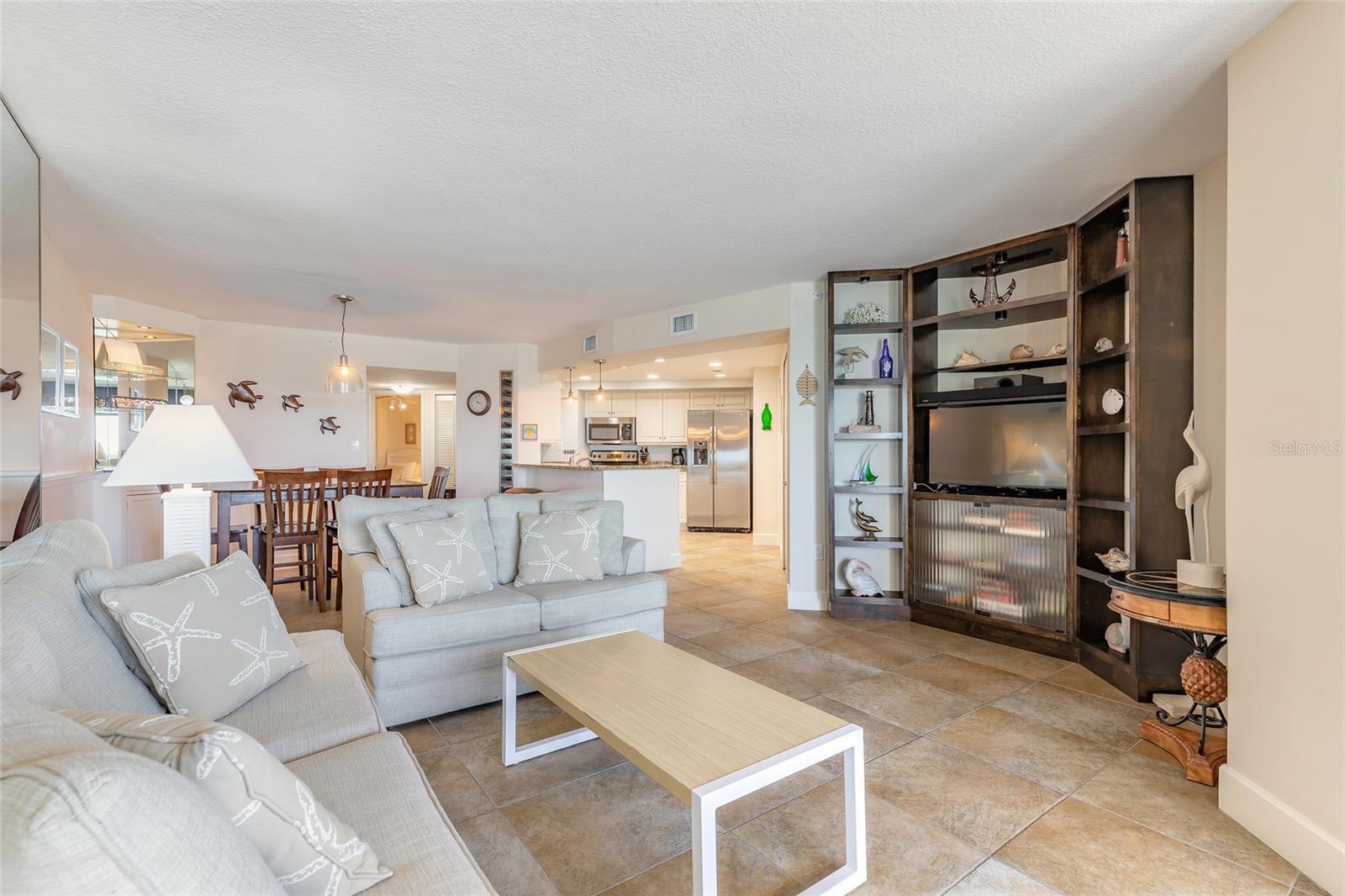 SEASCAPE TOWERS CONDO PH 01 - Residential