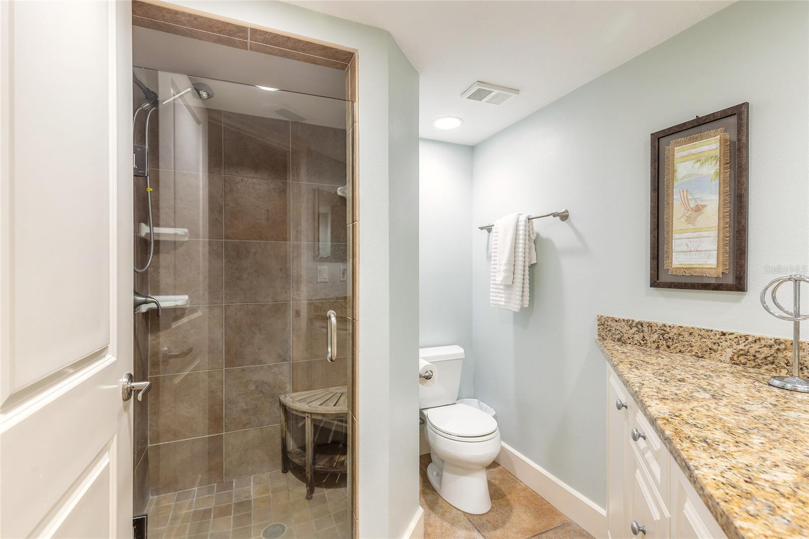 SEASCAPE TOWERS CONDO PH 01 - Residential