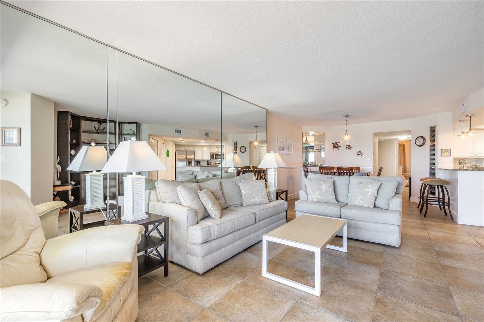 SEASCAPE TOWERS CONDO PH 01 - Residential