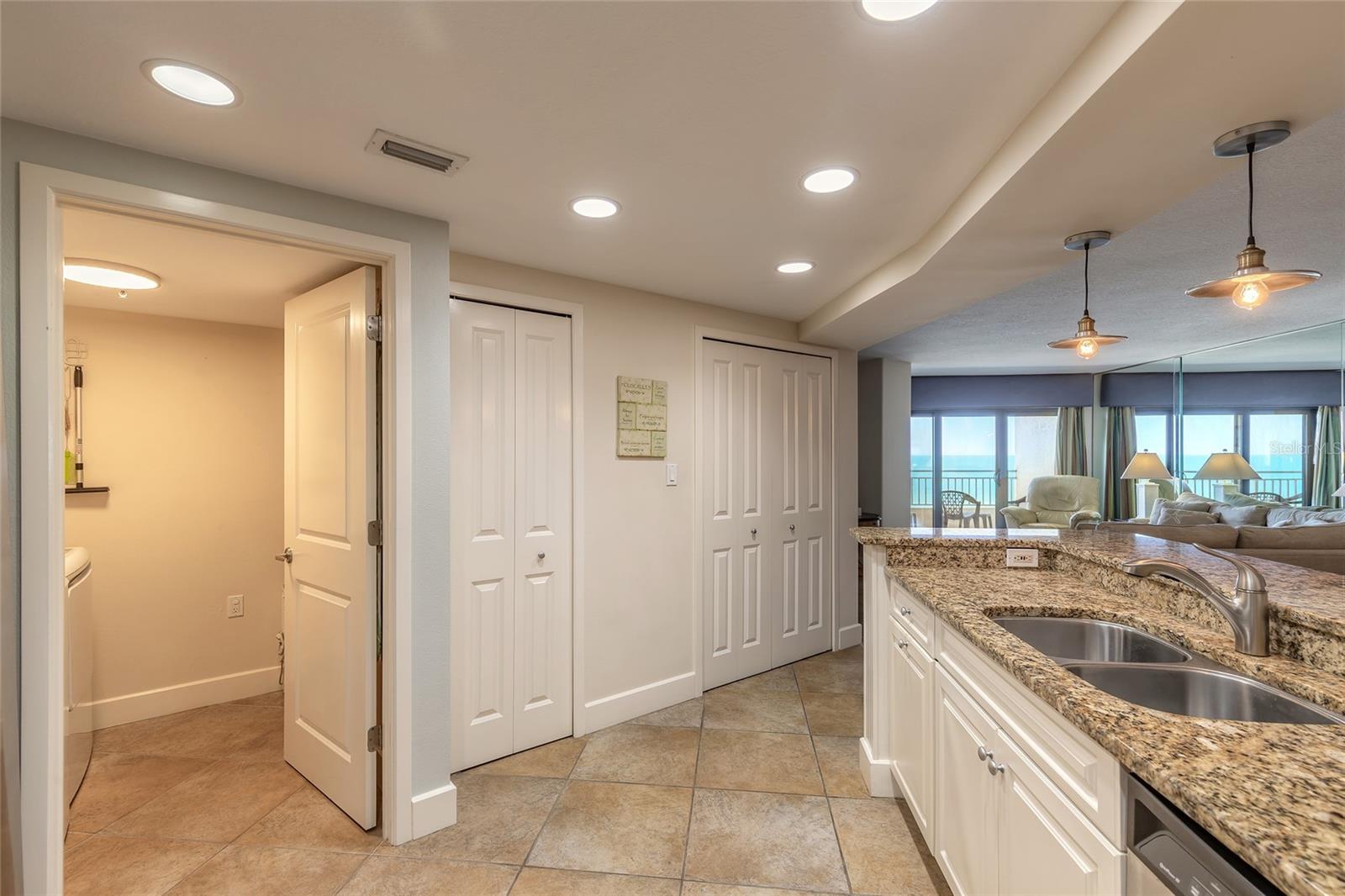 SEASCAPE TOWERS CONDO PH 01 - Residential