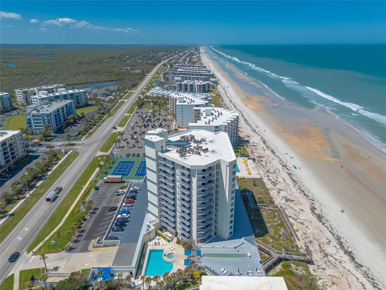 SEASCAPE TOWERS CONDO PH 01 - Residential