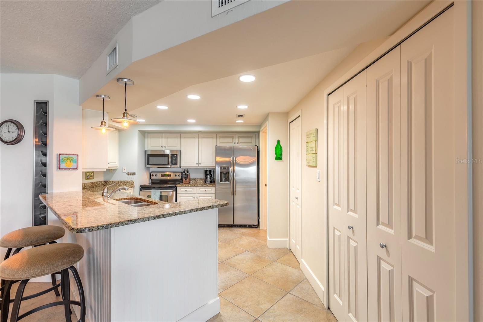 SEASCAPE TOWERS CONDO PH 01 - Residential