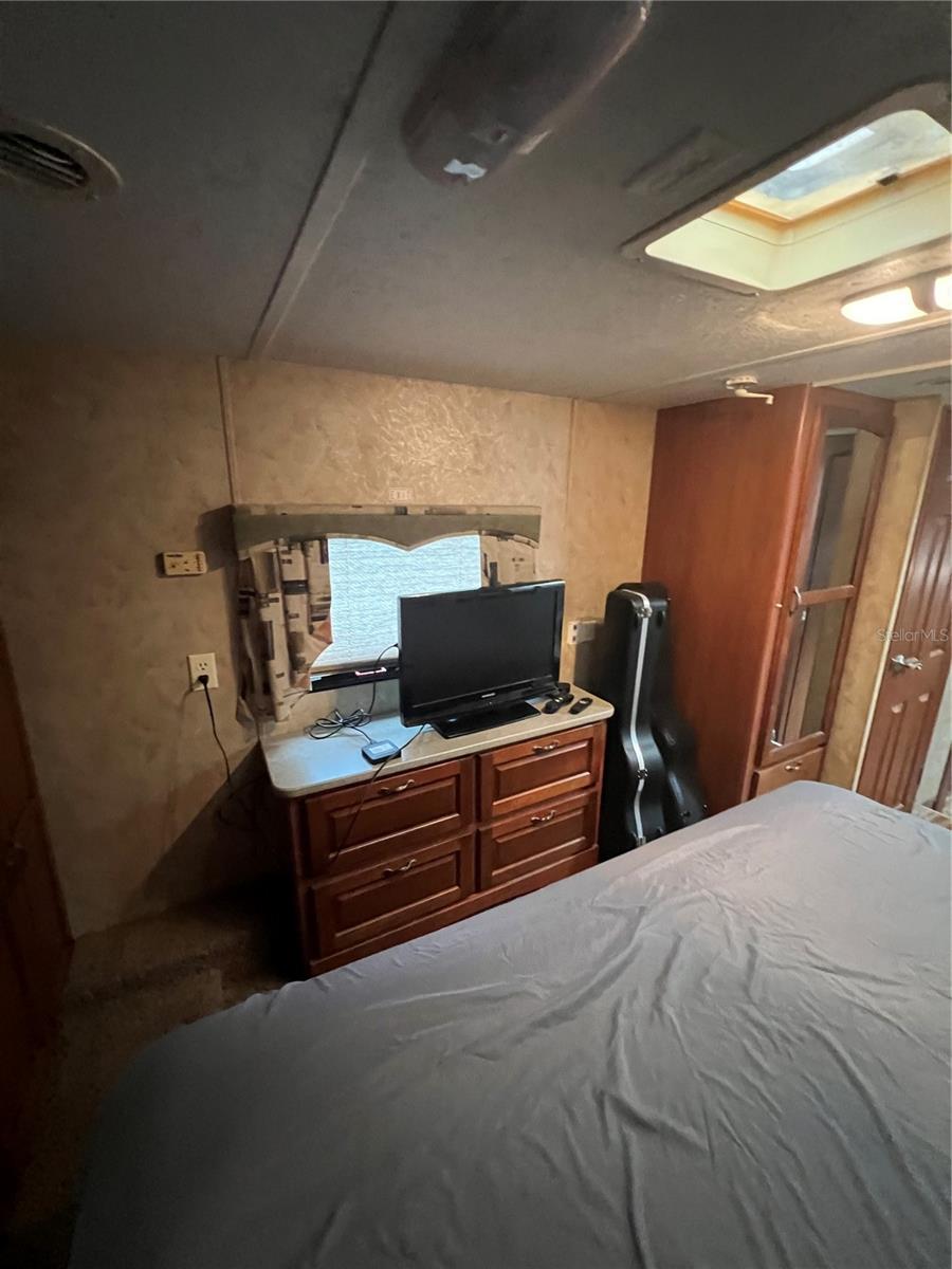 ANCIENT OAKS RV REST 02 - Residential