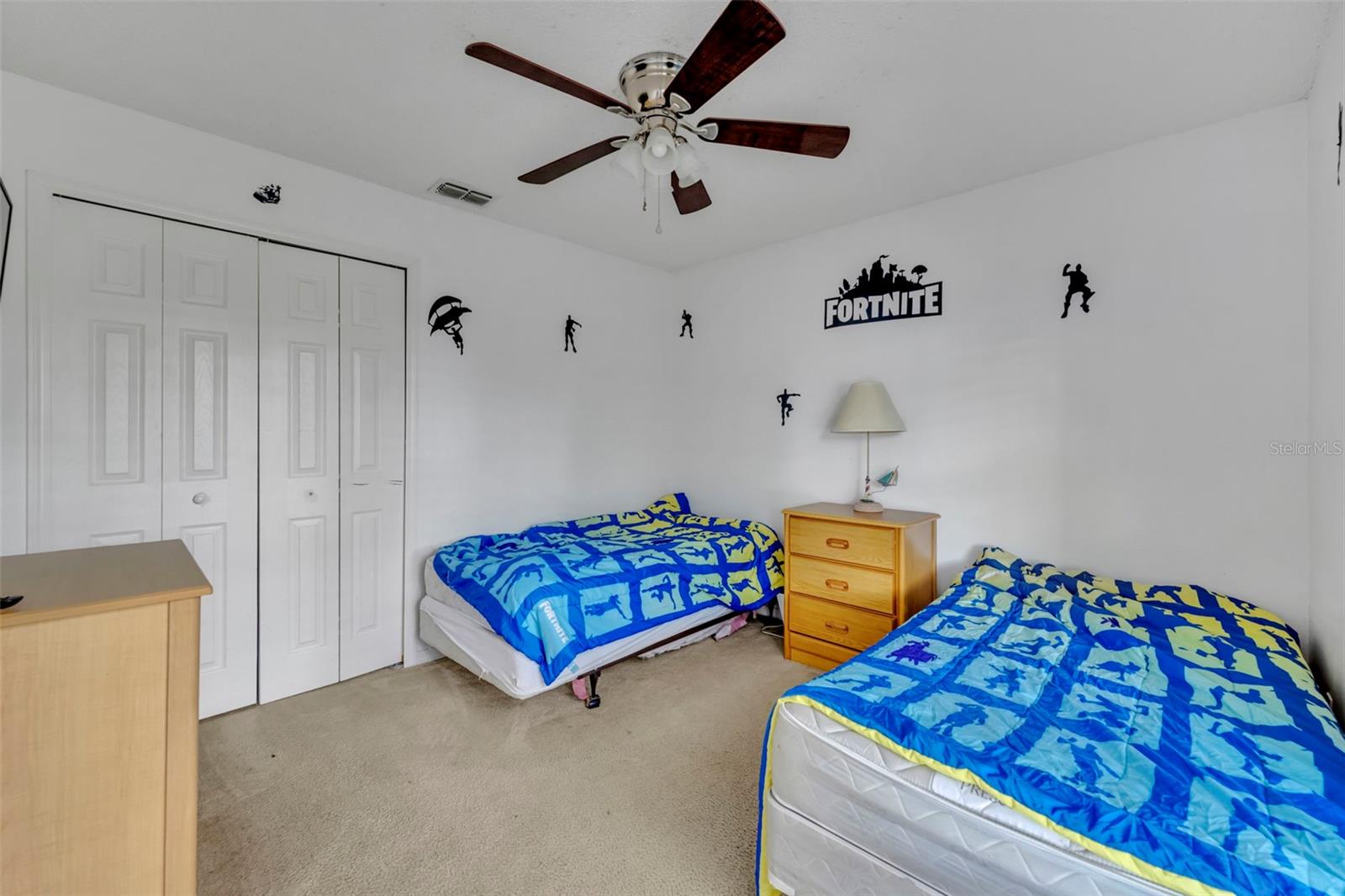 ORANGE TREE PH 04 LT 401 BEING IN 15-24-2 - Residential
