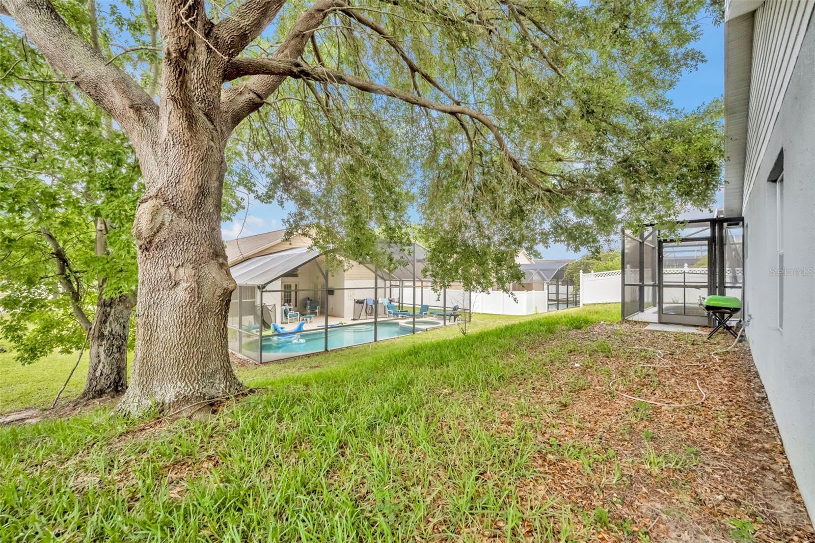 ORANGE TREE PH 04 LT 401 BEING IN 15-24-2 - Residential