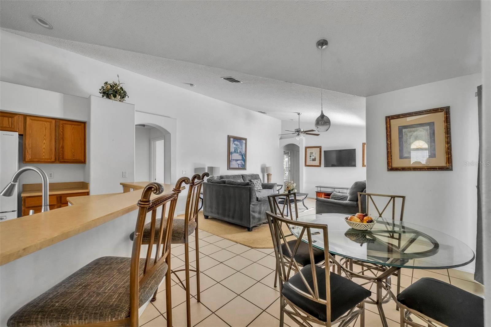 ORANGE TREE PH 04 LT 401 BEING IN 15-24-2 - Residential