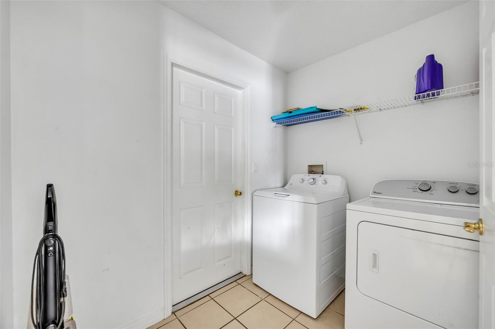ORANGE TREE PH 04 LT 401 BEING IN 15-24-2 - Residential