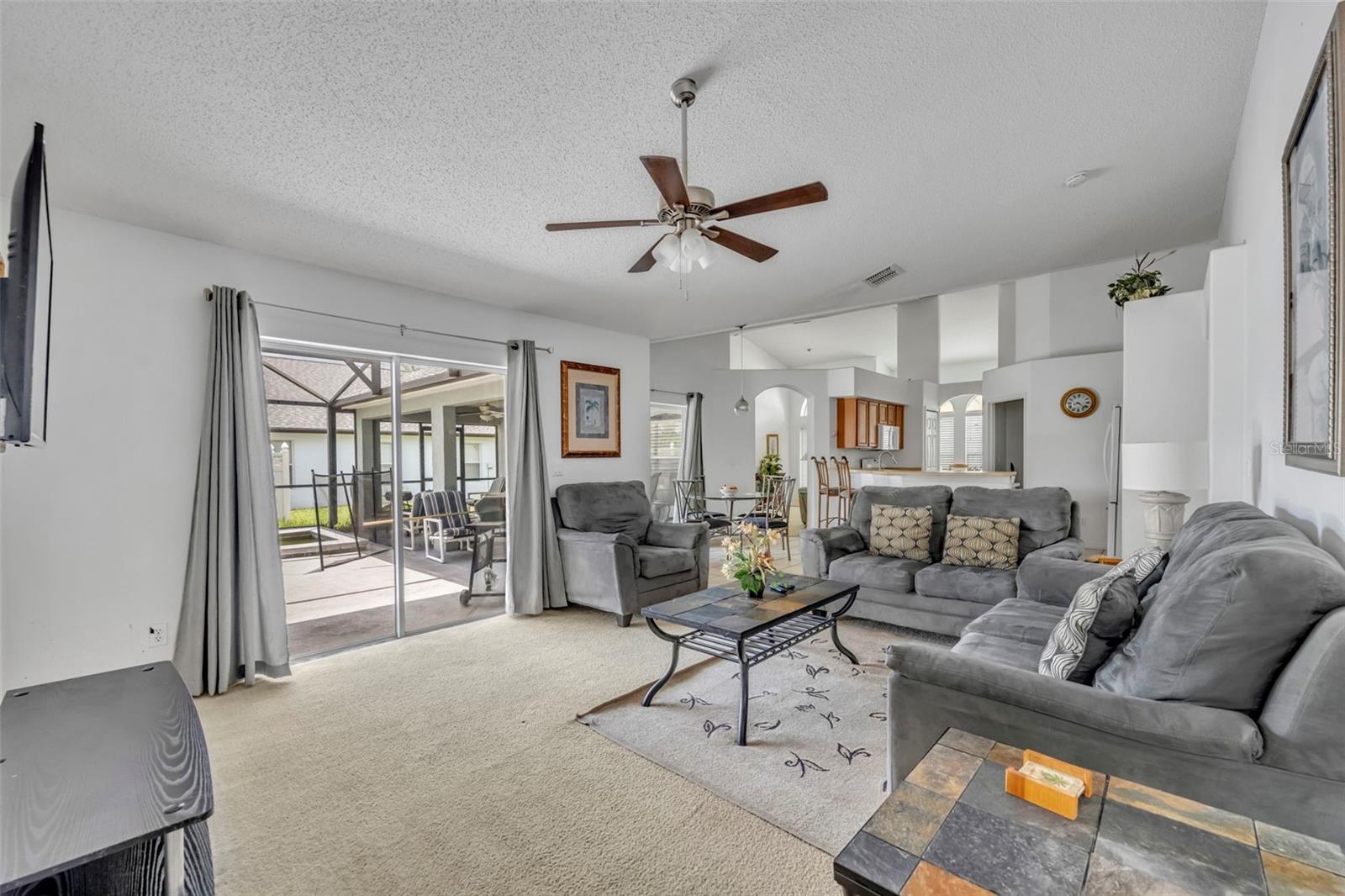 ORANGE TREE PH 04 LT 401 BEING IN 15-24-2 - Residential