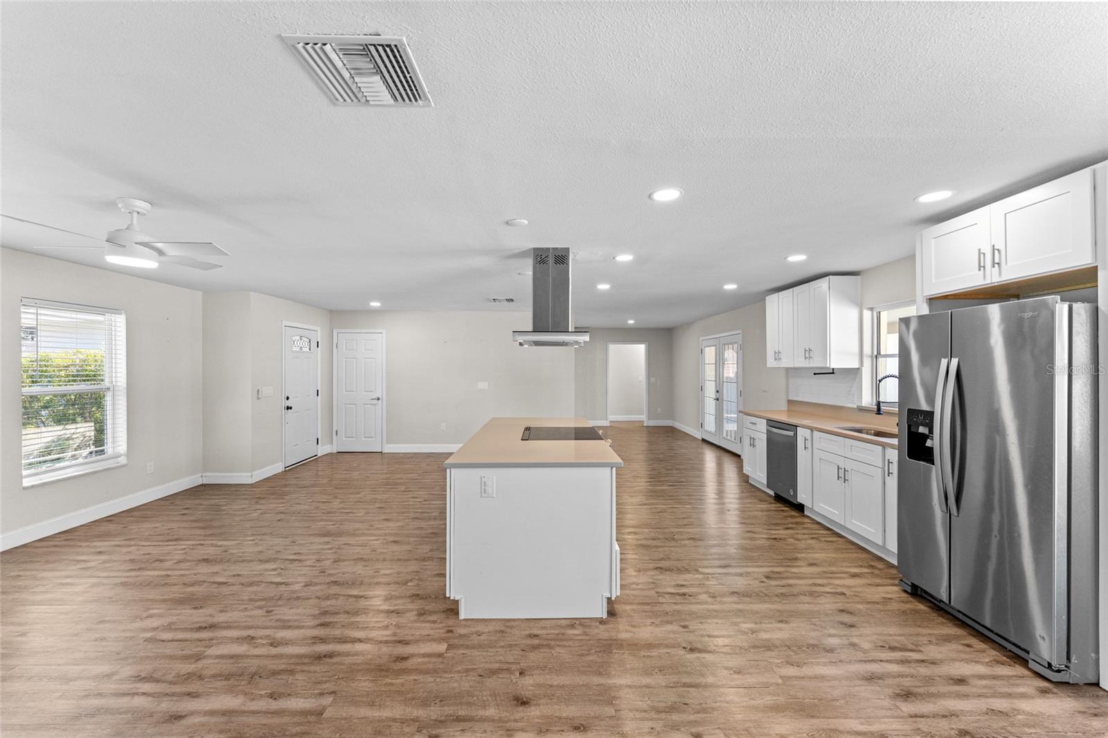 MIDWAY ACRES - Residential