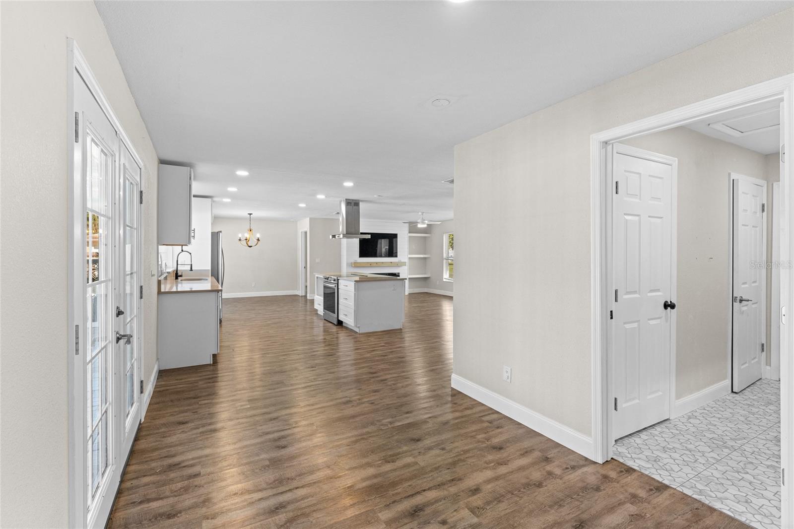 MIDWAY ACRES - Residential