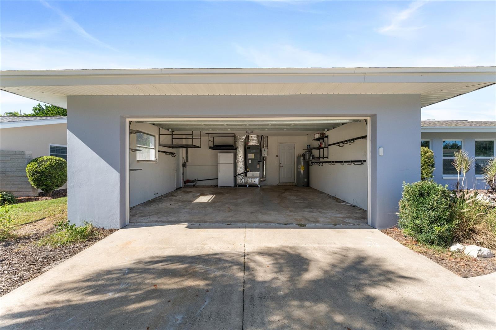 MIDWAY ACRES - Residential