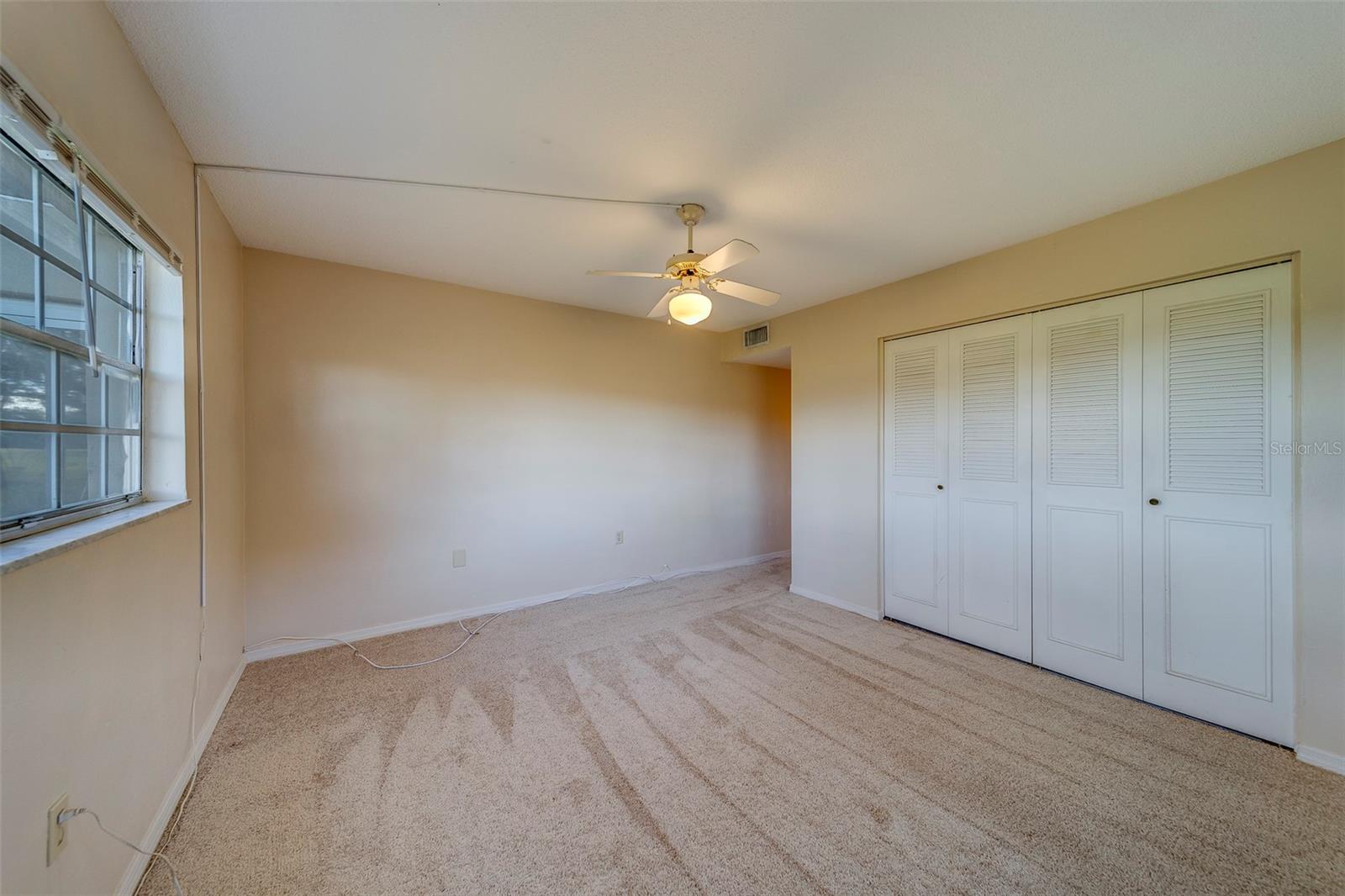 EAST BAY COUNTRY CLUB CONDO APTS - Residential Lease