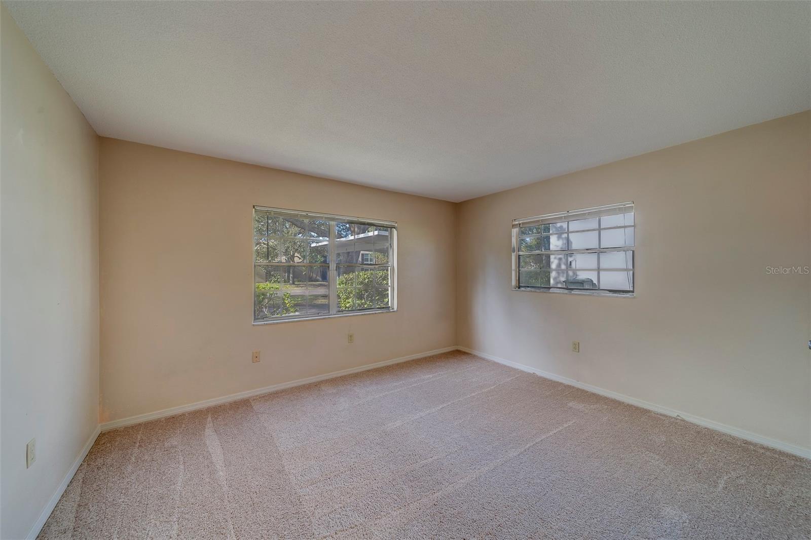 EAST BAY COUNTRY CLUB CONDO APTS - Residential Lease