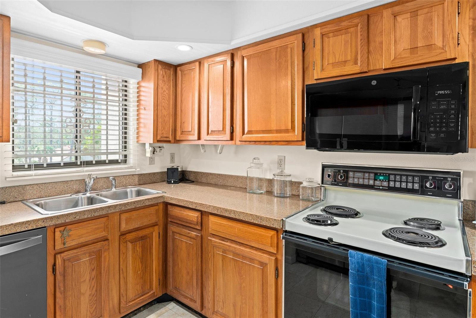 CARMEL BY THE LAKE UNIT 1 A CONDO - Residential