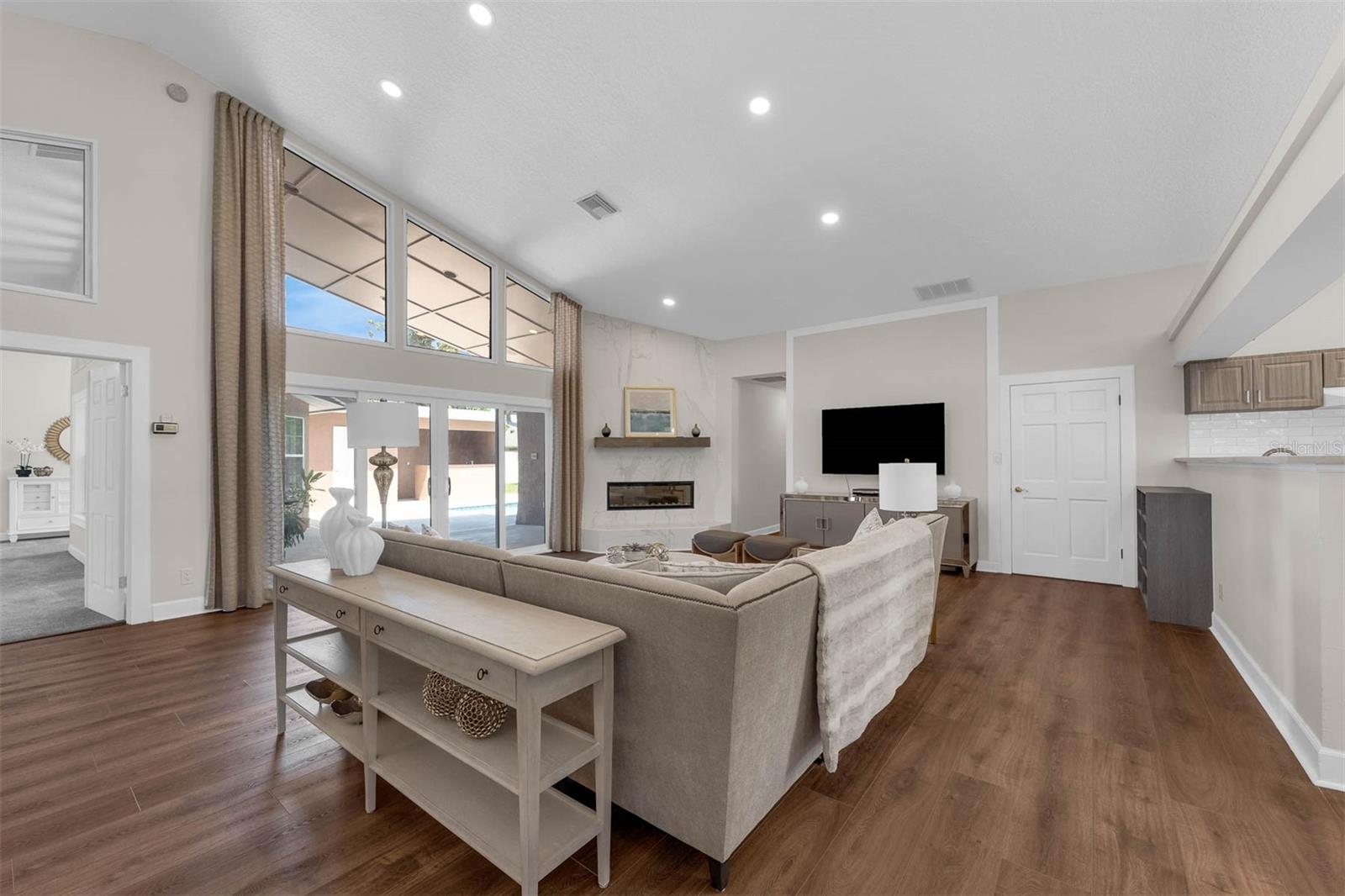 KAWILLA CREST - Residential