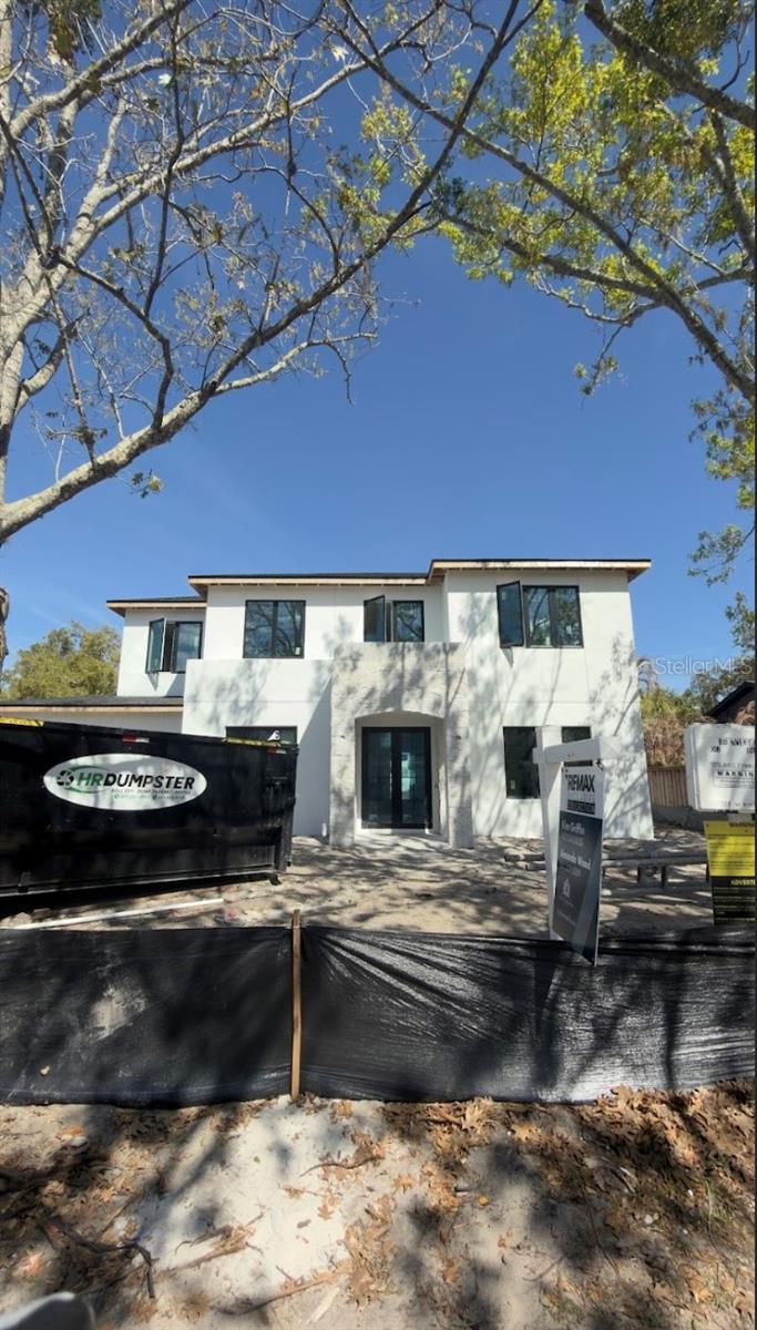 SILVER LAKE PARK - Residential