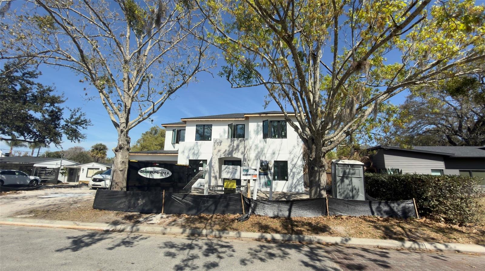 SILVER LAKE PARK - Residential