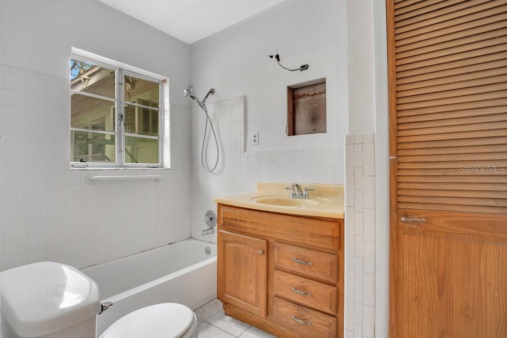 ORLANDO ACRES SECOND ADD - Residential