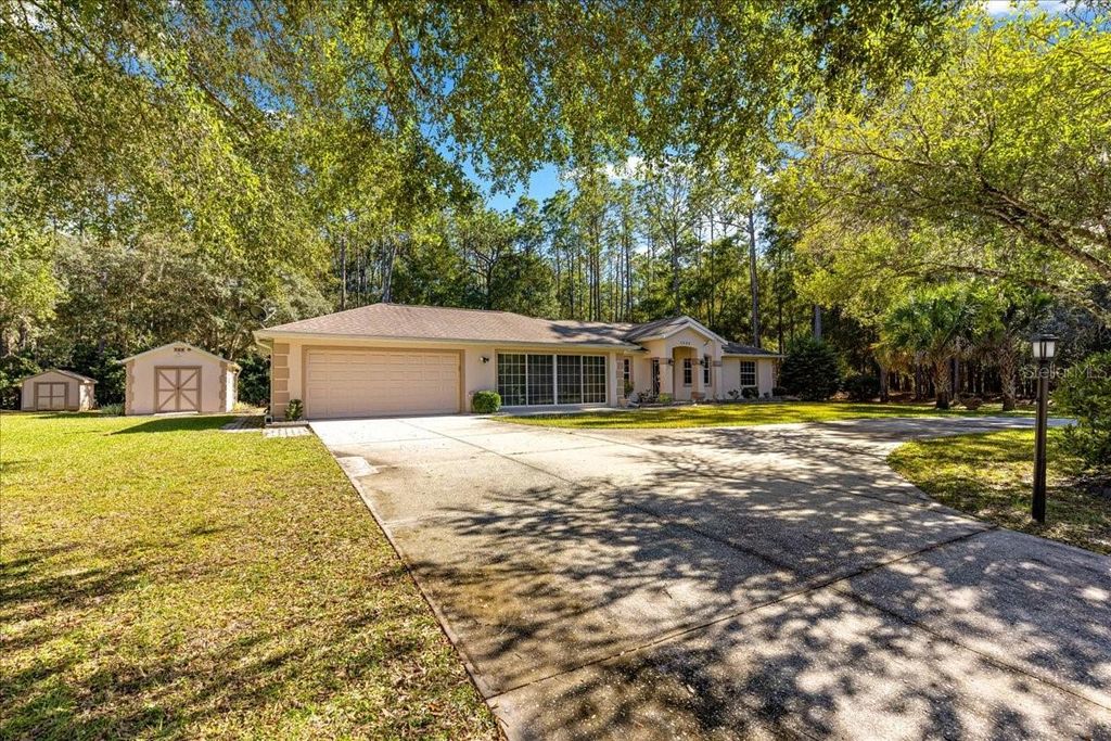 Photo of 7535 SW 185th Avenue Road, Dunnellon, FL 34432 (MLS # OM713516)