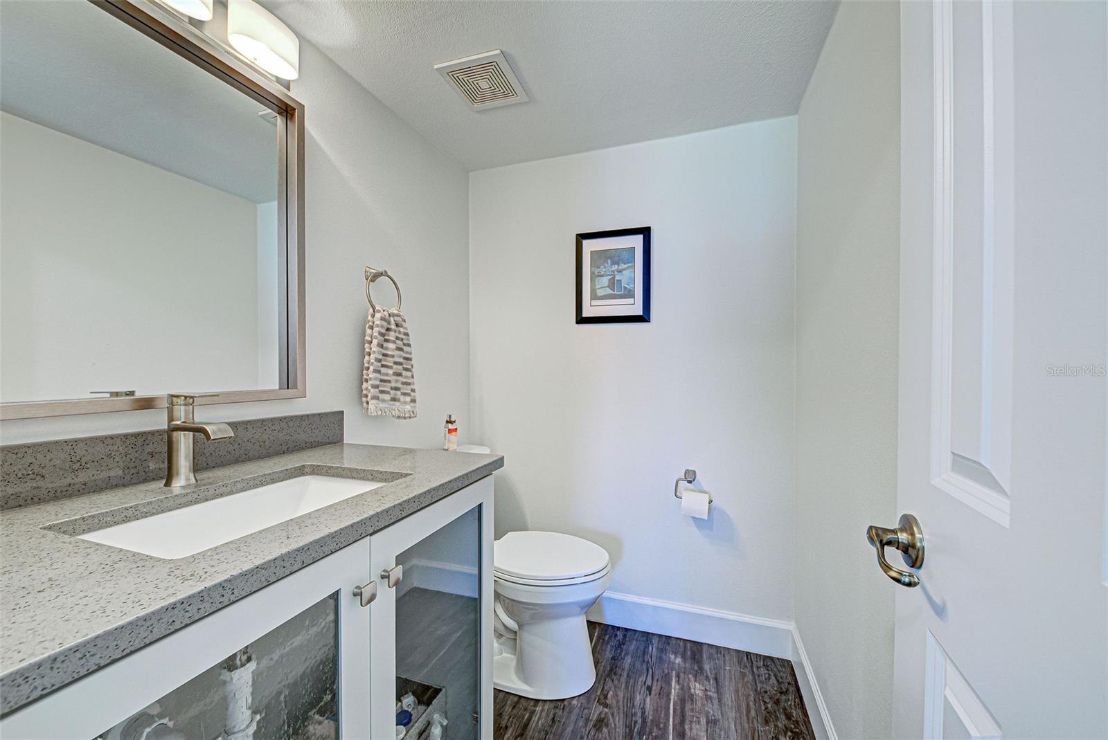 MACARTHUR BEACH - Residential