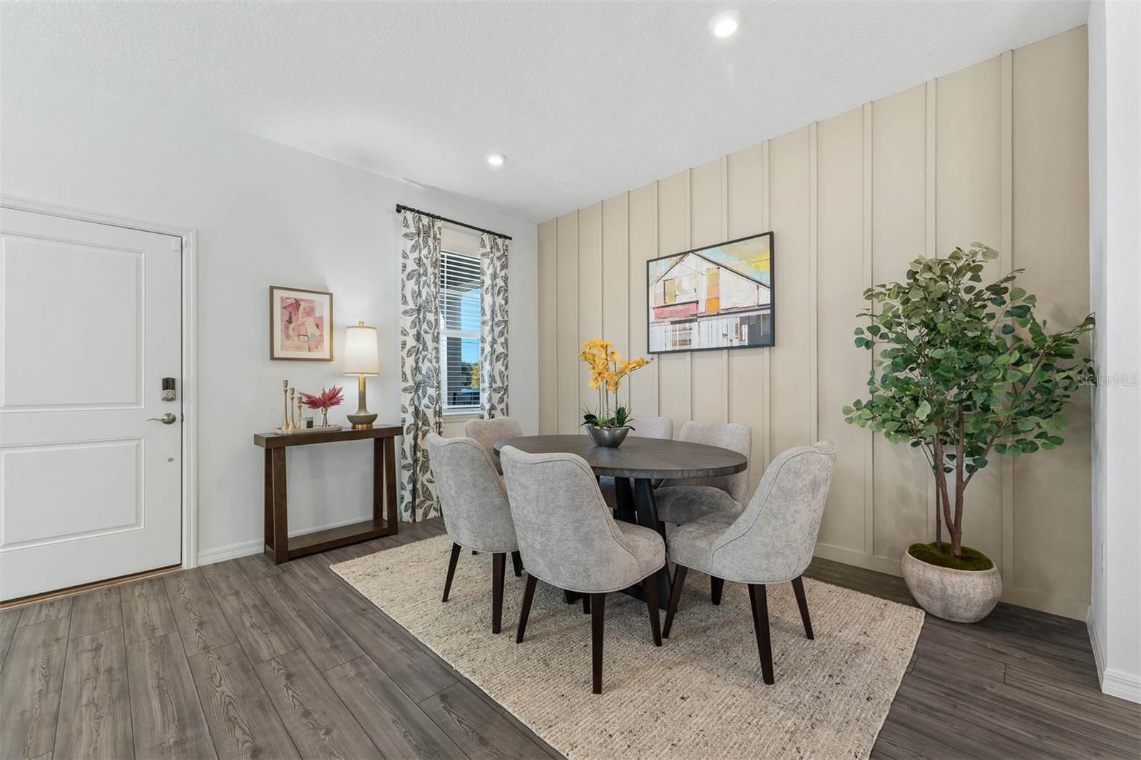 AVALON PARK WEST - Residential