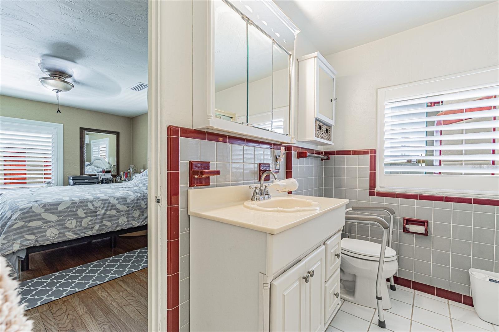 SNELL ISLE BRIGHTWATERS REP. PTS. OF SEC. 1 AND 2 - Residential