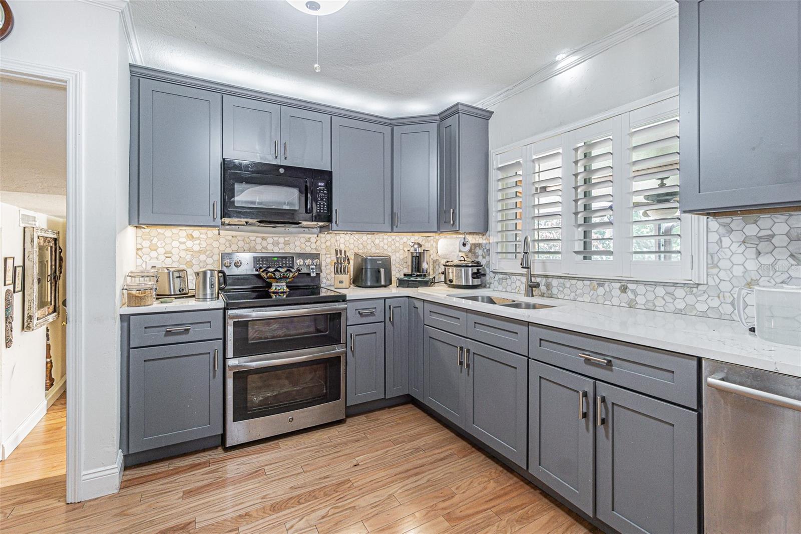 SNELL ISLE BRIGHTWATERS REP. PTS. OF SEC. 1 AND 2 - Residential