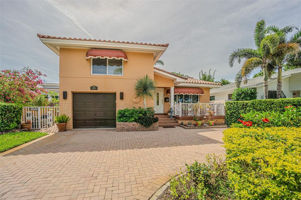 Photo of 243 Snell Isle Boulevard NE, St Petersburg, FL 33704 (MLS # TB8496115)