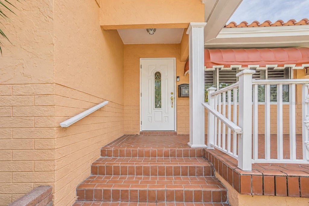 Photo of 243 Snell Isle Boulevard NE, St Petersburg, FL 33704 (MLS # TB8496115)