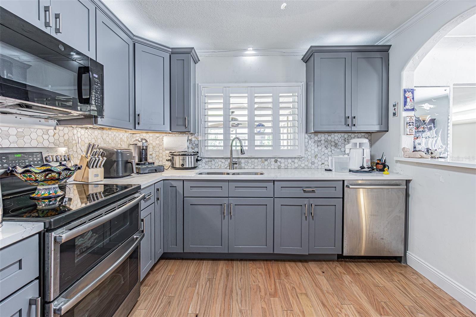 SNELL ISLE BRIGHTWATERS REP. PTS. OF SEC. 1 AND 2 - Residential