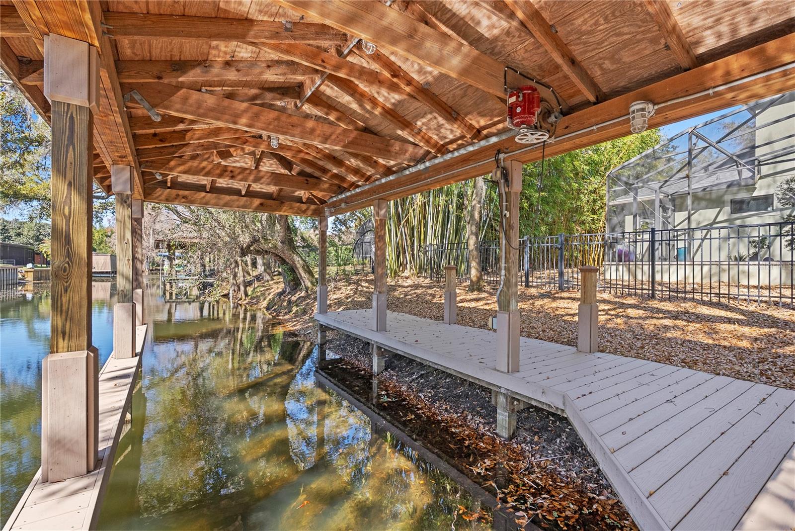 HARBOUR OAKS POINTE - Residential