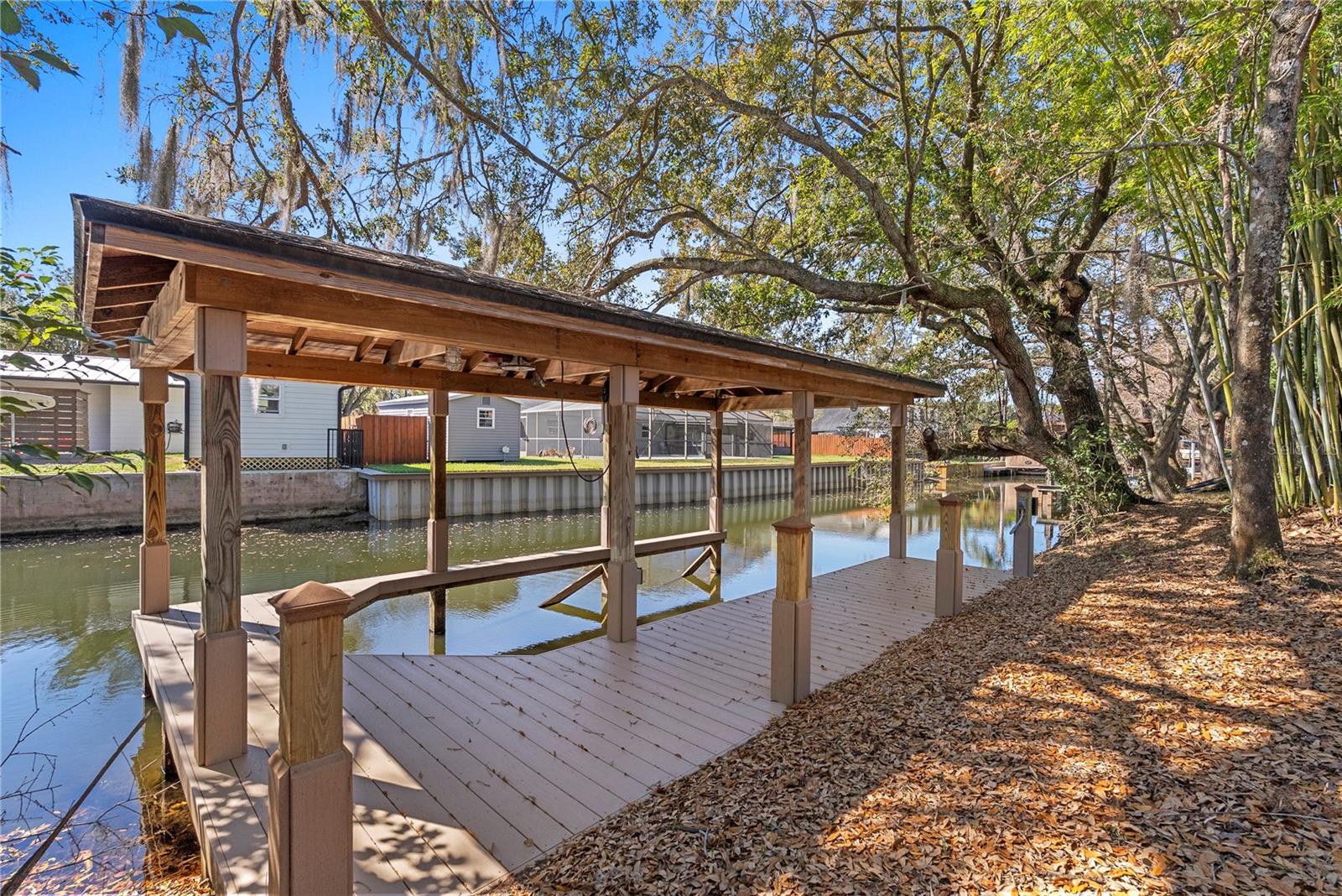 HARBOUR OAKS POINTE - Residential