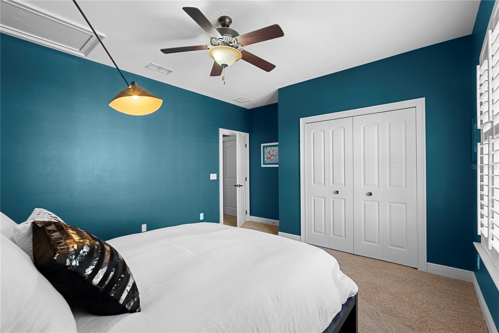 HARBOUR OAKS POINTE - Residential