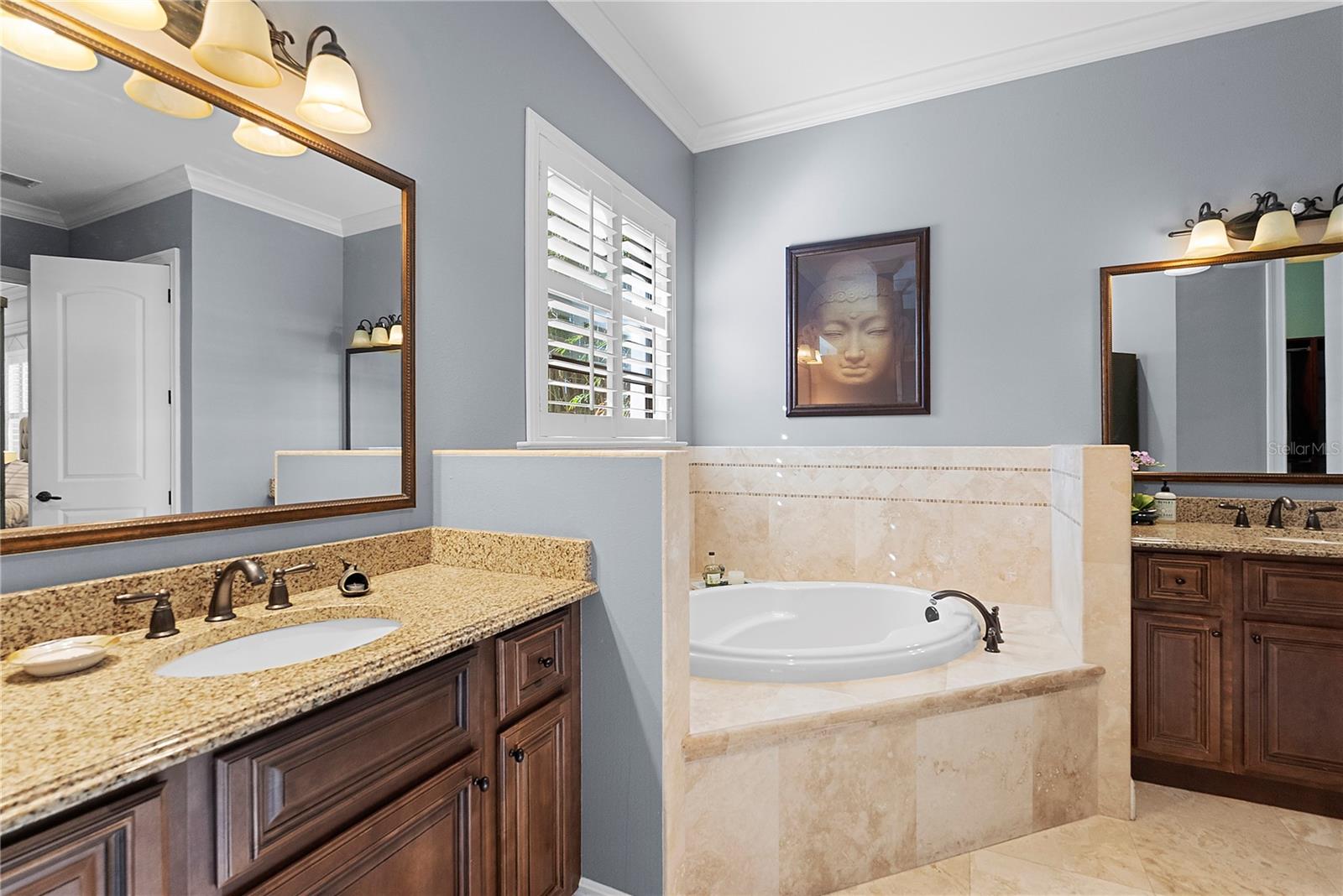 HARBOUR OAKS POINTE - Residential