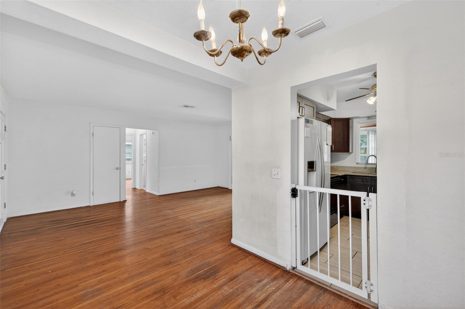 BEVERLY HEIGHTS SUB - Residential