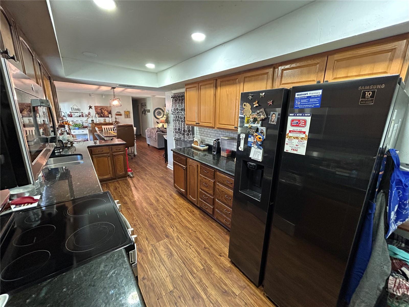 COUNTRY GARDEN ESTATES - Residential