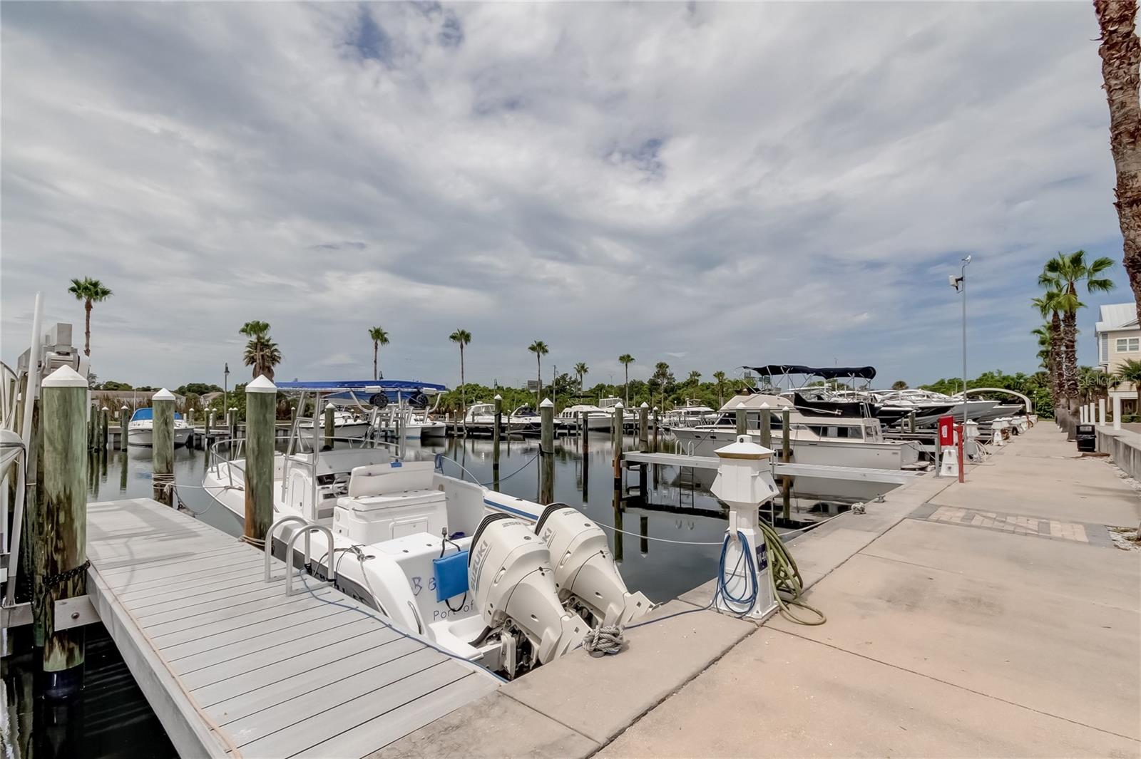 THE COVE AT LOGGERHEAD MARINA - Residential Lease