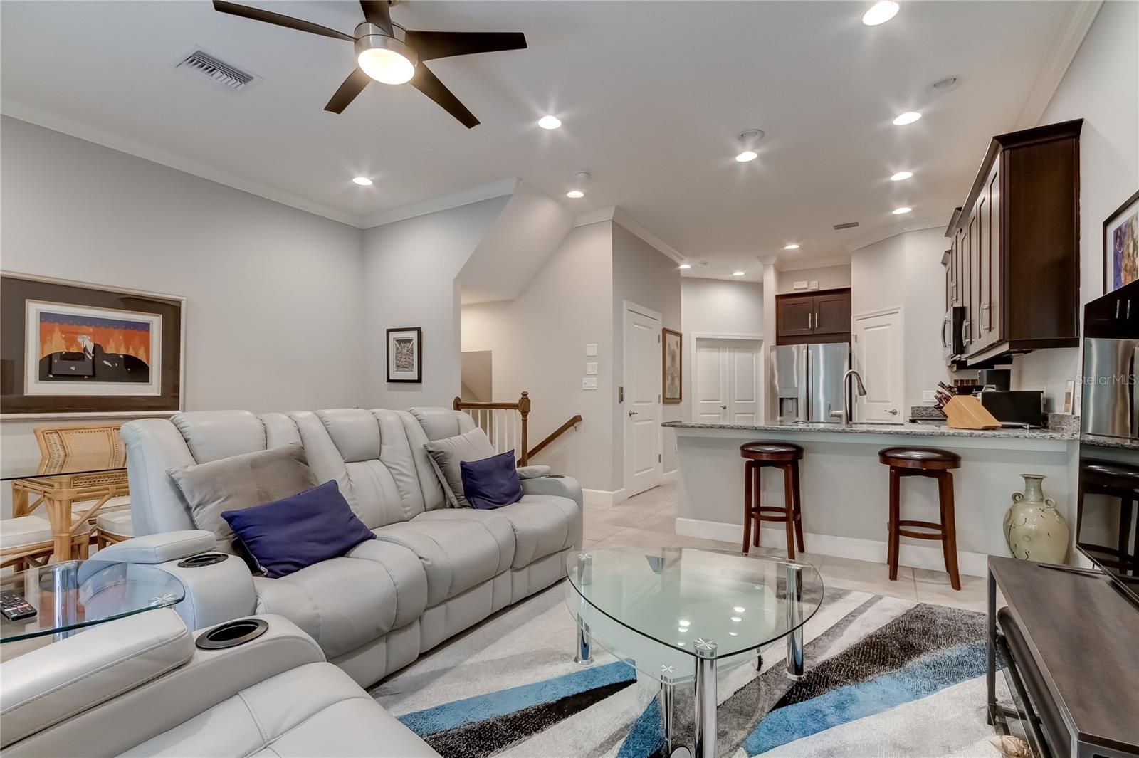 THE COVE AT LOGGERHEAD MARINA - Residential Lease