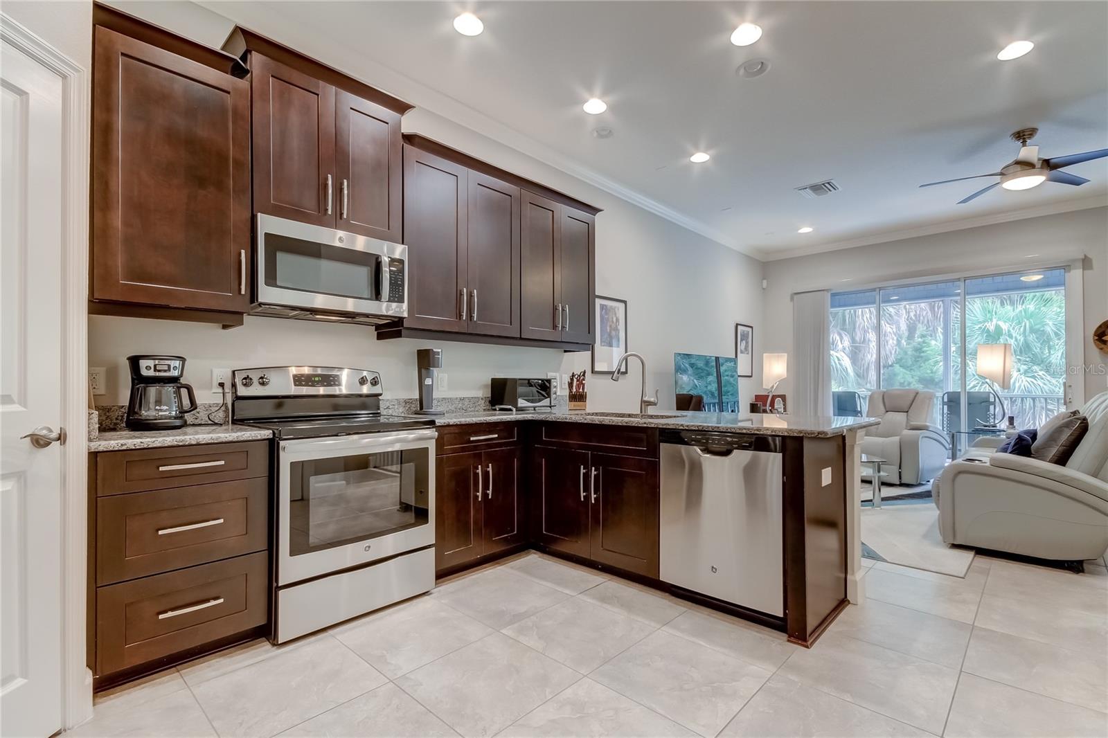 THE COVE AT LOGGERHEAD MARINA - Residential Lease