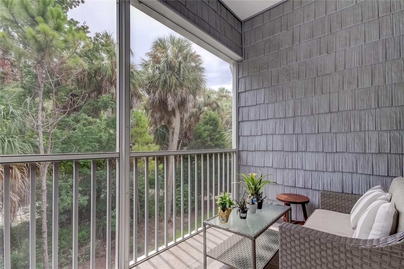 THE COVE AT LOGGERHEAD MARINA - Residential Lease