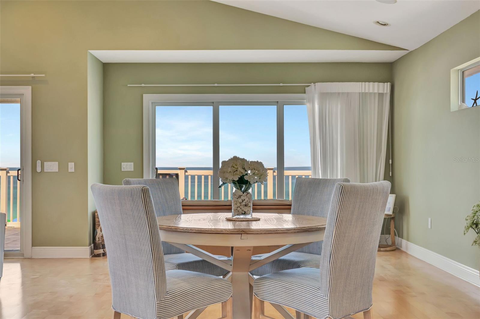 BLUE HORIZON - Residential