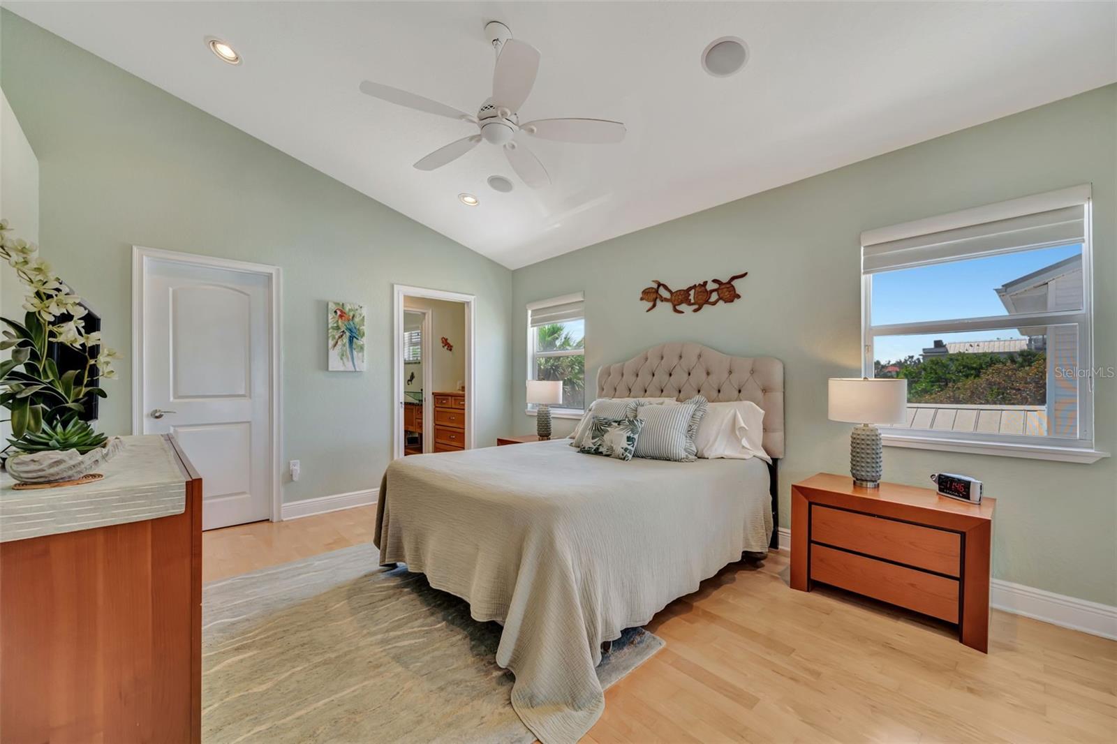 BLUE HORIZON - Residential