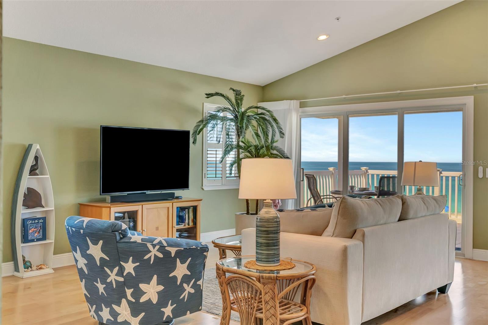 BLUE HORIZON - Residential