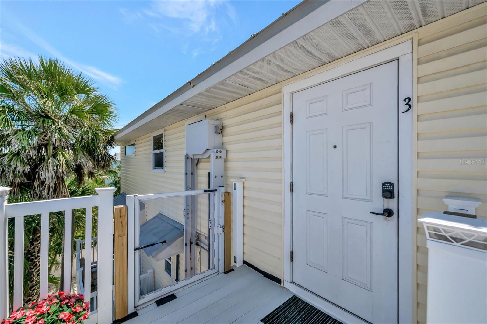 BLUE HORIZON - Residential