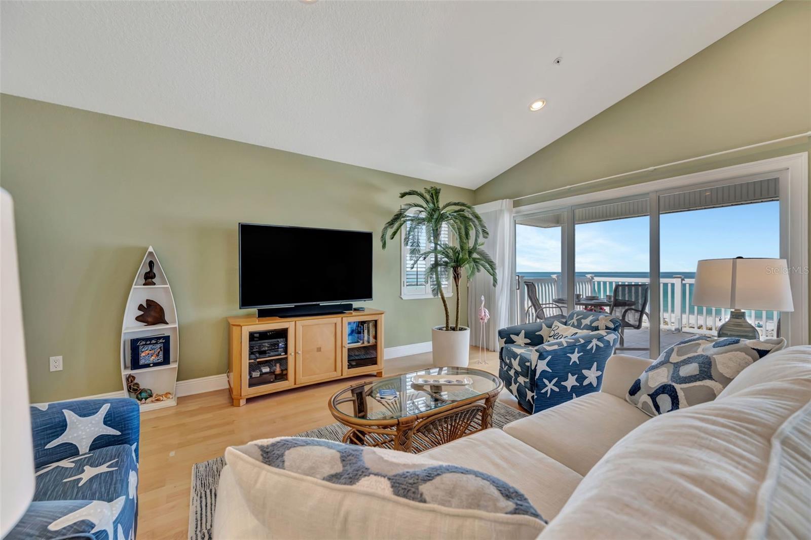 BLUE HORIZON - Residential