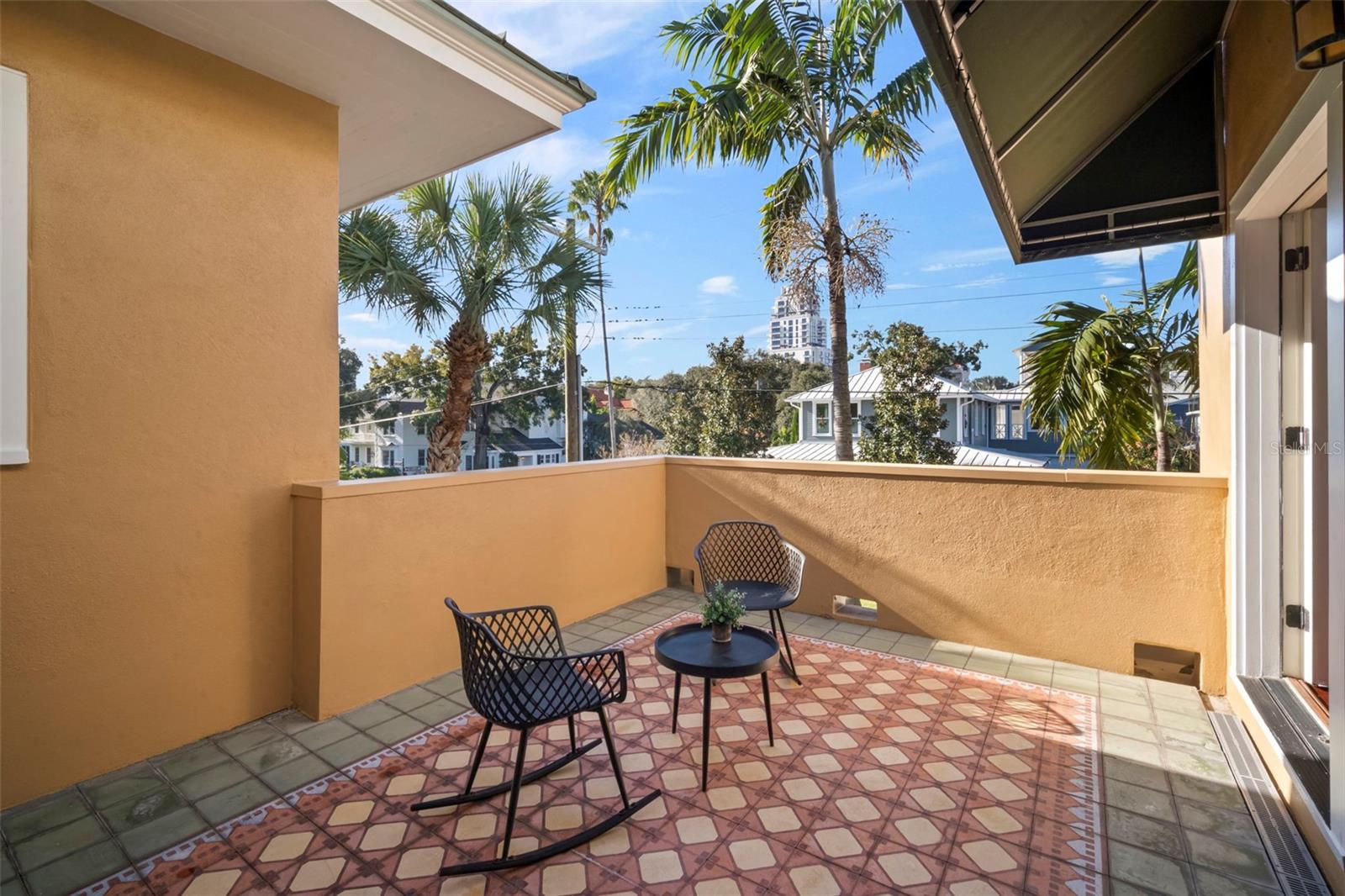 BAYSHORE PLACE - Residential