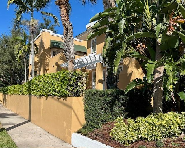 BAYSHORE PLACE - Residential