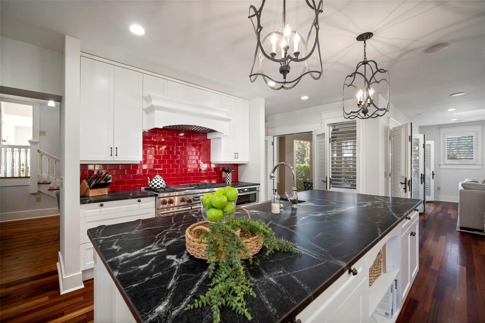 BAYSHORE PLACE - Residential