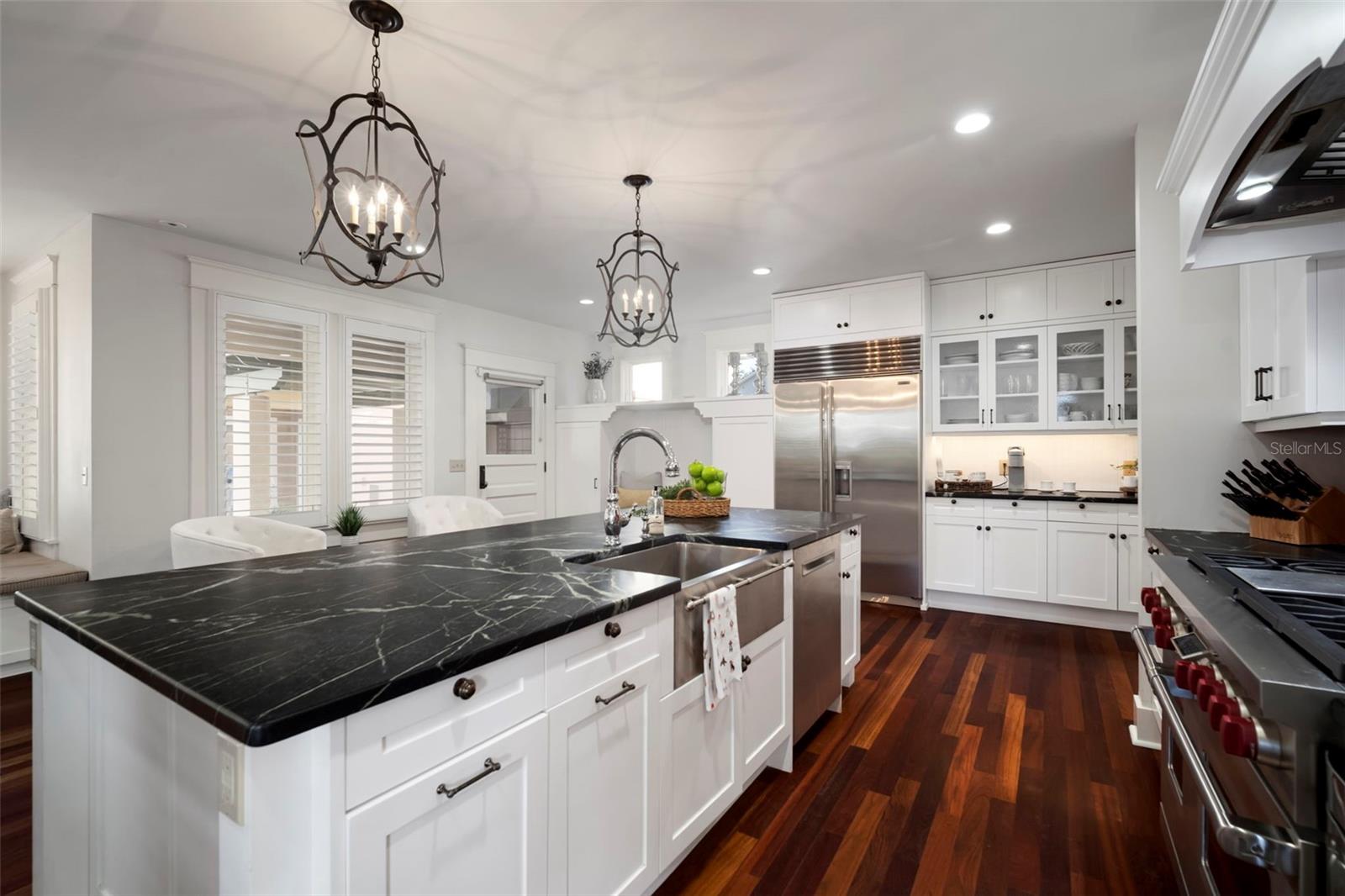 BAYSHORE PLACE - Residential