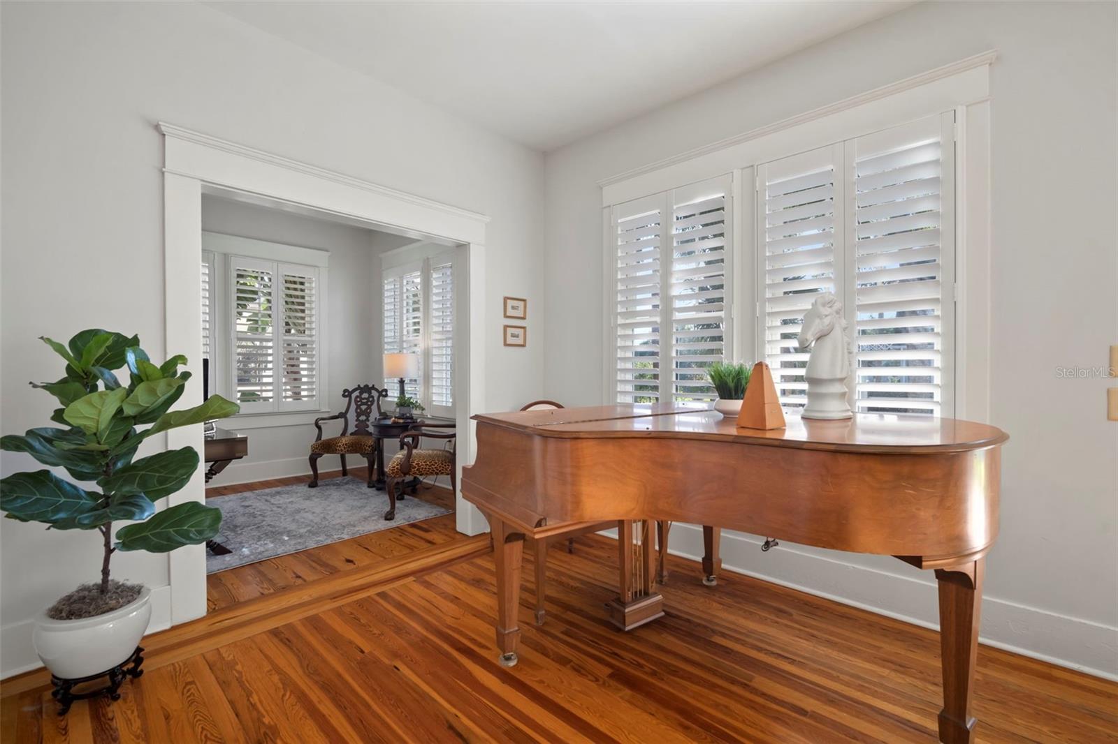 BAYSHORE PLACE - Residential